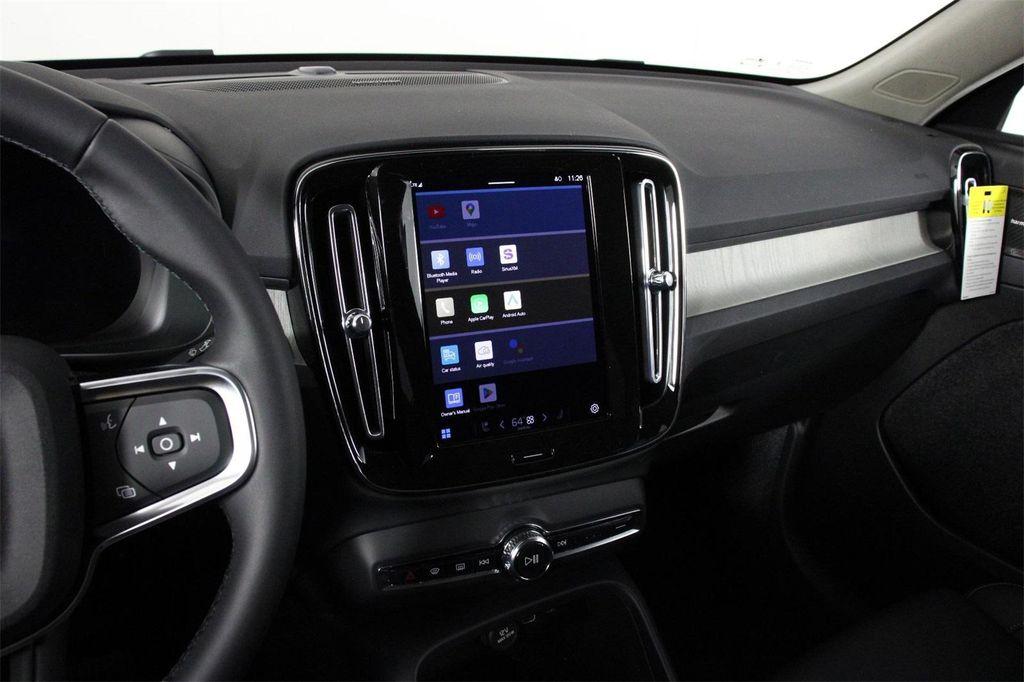 new 2025 Volvo XC40 car, priced at $51,565