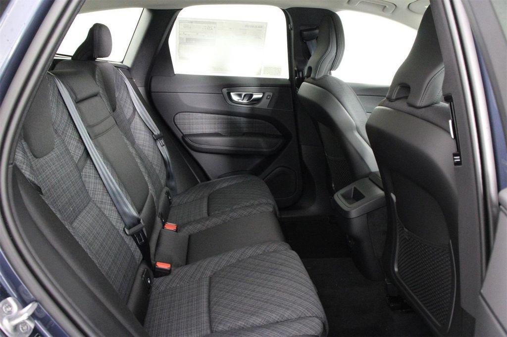 new 2025 Volvo XC60 car, priced at $40,890