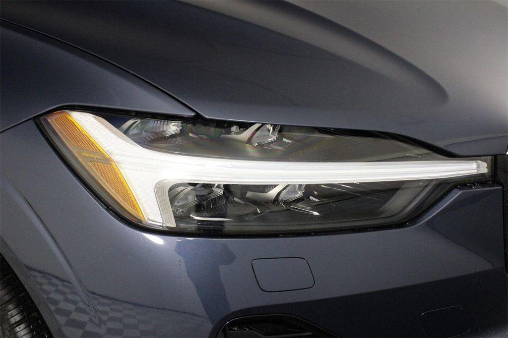 new 2025 Volvo XC60 car, priced at $40,890