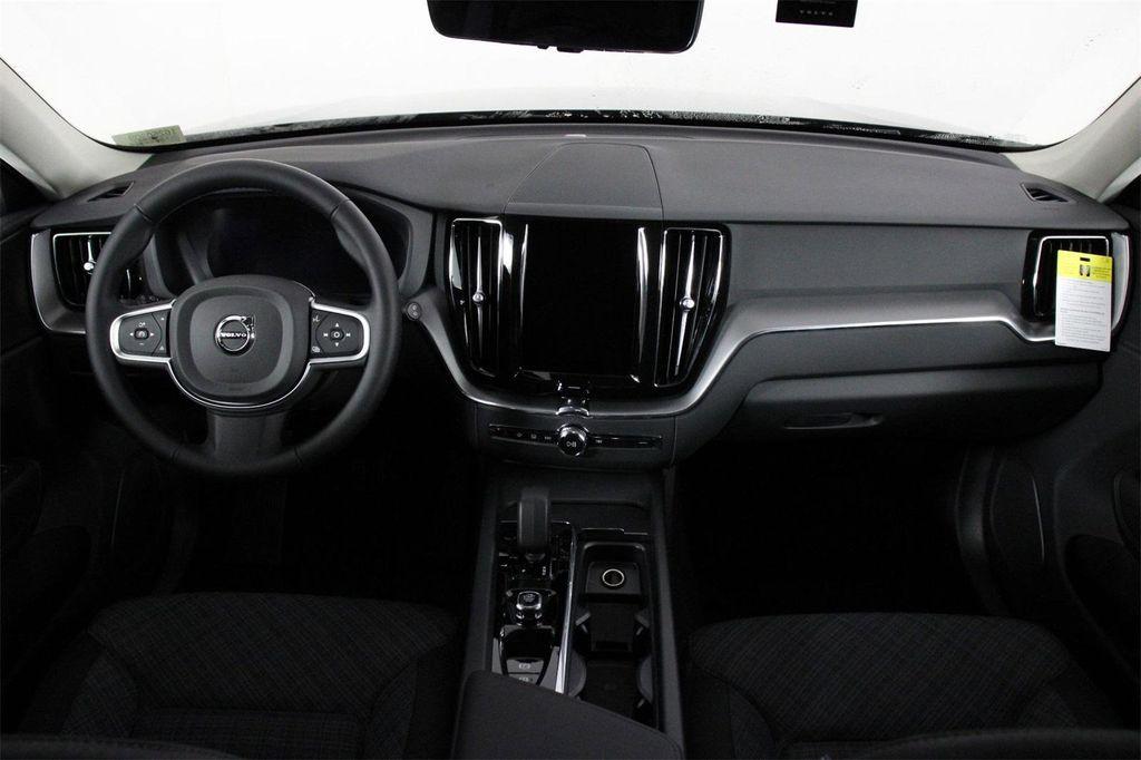 new 2025 Volvo XC60 car, priced at $40,890