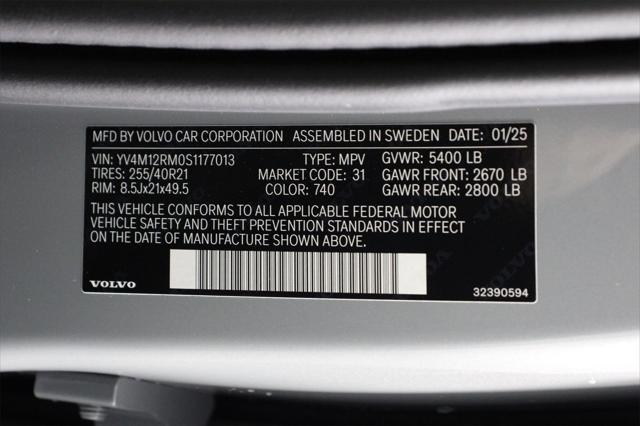 new 2025 Volvo XC60 car, priced at $60,660