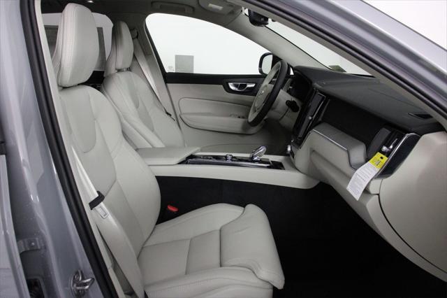 new 2025 Volvo XC60 car, priced at $60,660