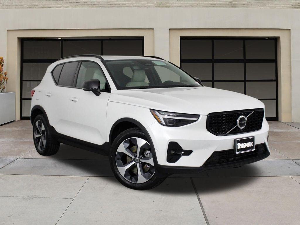 new 2026 Volvo XC40 car, priced at $50,150