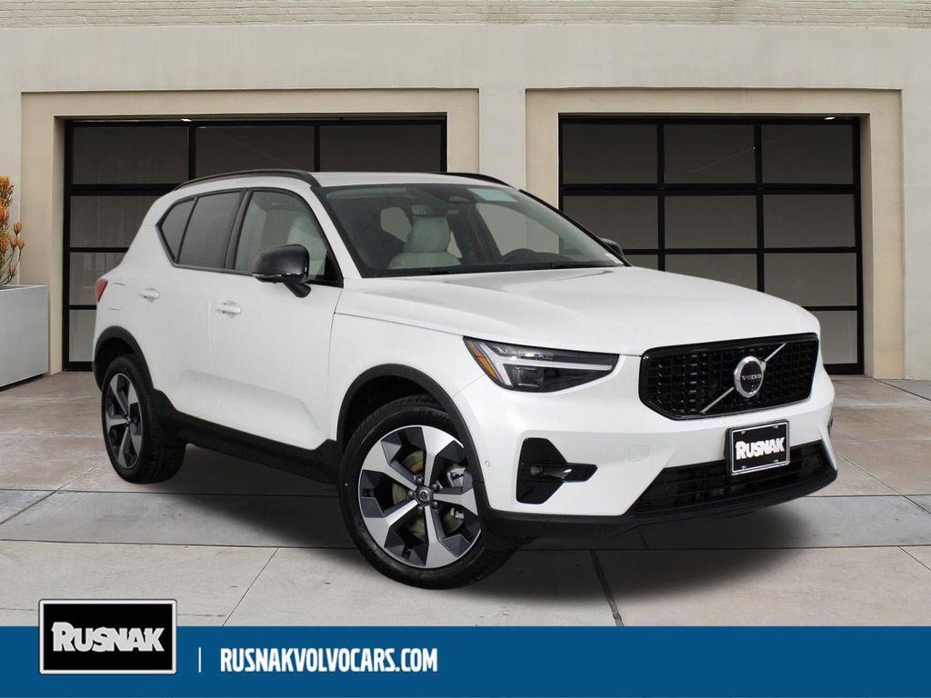 new 2026 Volvo XC40 car, priced at $50,150