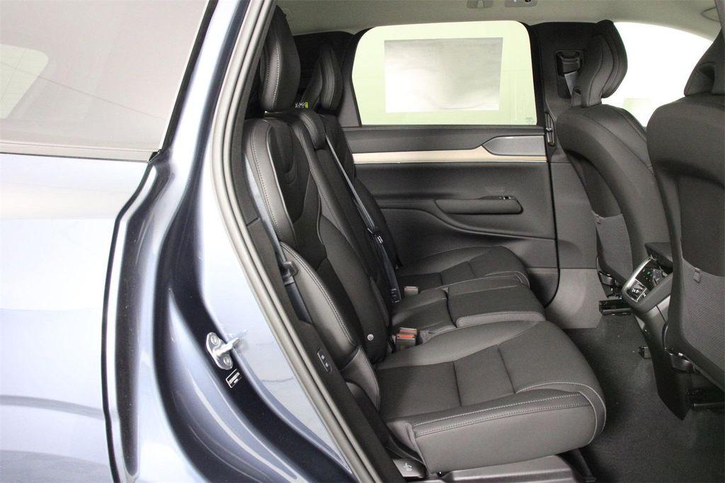 new 2025 Volvo EX90 car, priced at $84,920