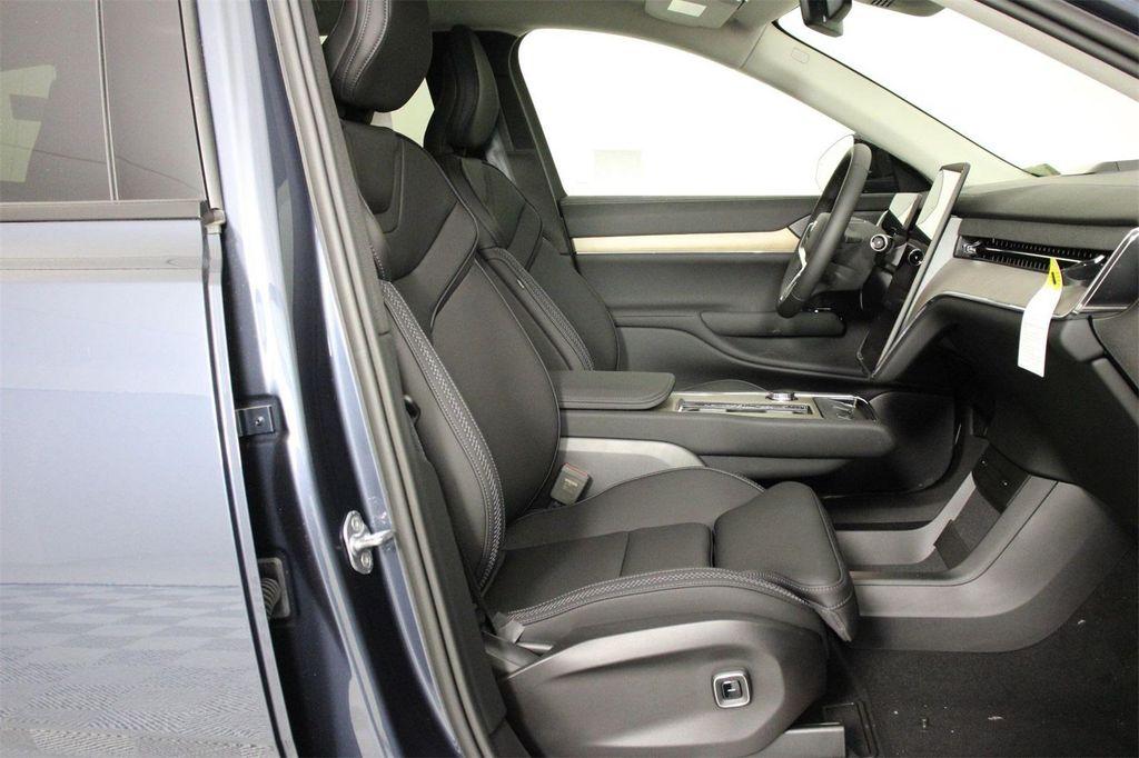 new 2025 Volvo EX90 car, priced at $84,920