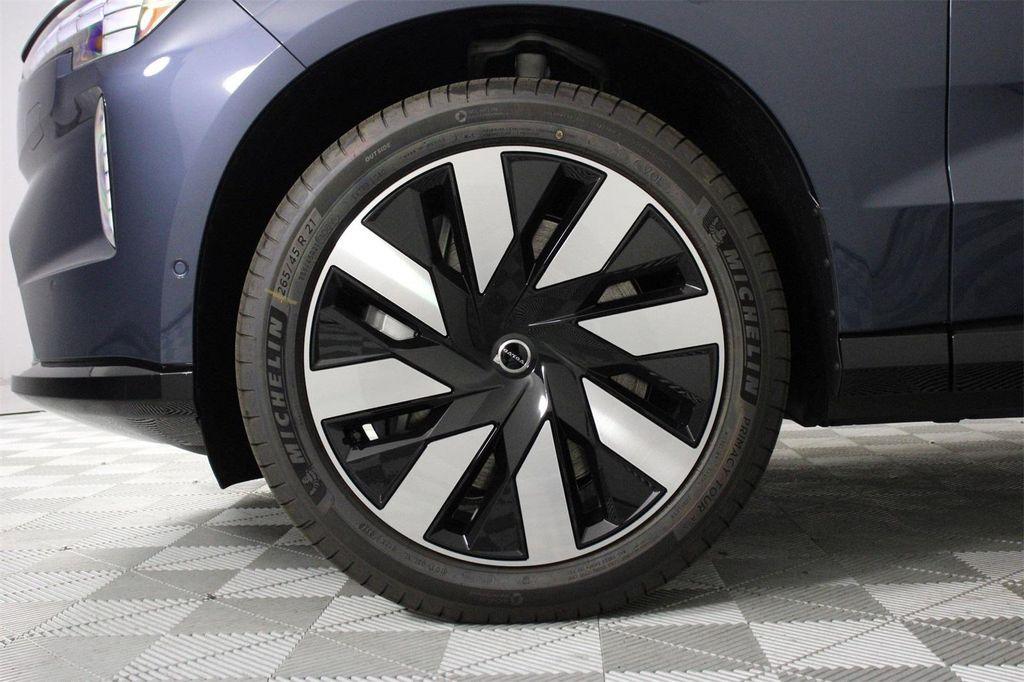 new 2025 Volvo EX90 car, priced at $84,920