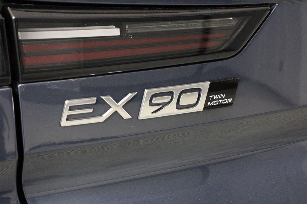 new 2025 Volvo EX90 car, priced at $84,920