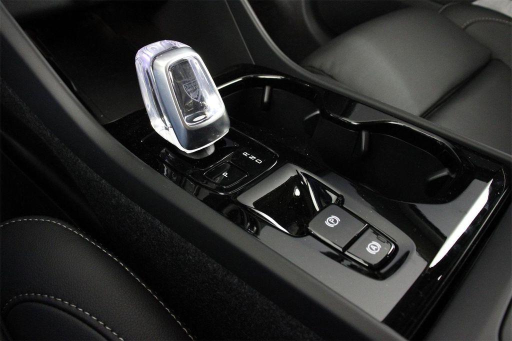 new 2025 Volvo XC40 car, priced at $49,810