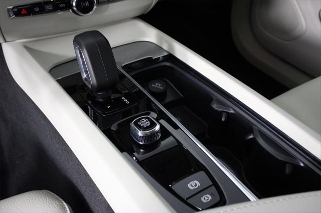new 2025 Volvo XC60 Plug-In Hybrid car, priced at $66,260