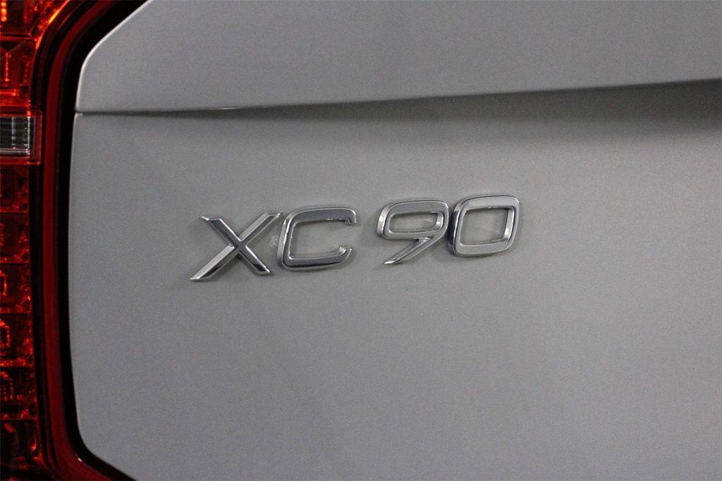 used 2025 Volvo XC90 car, priced at $47,995