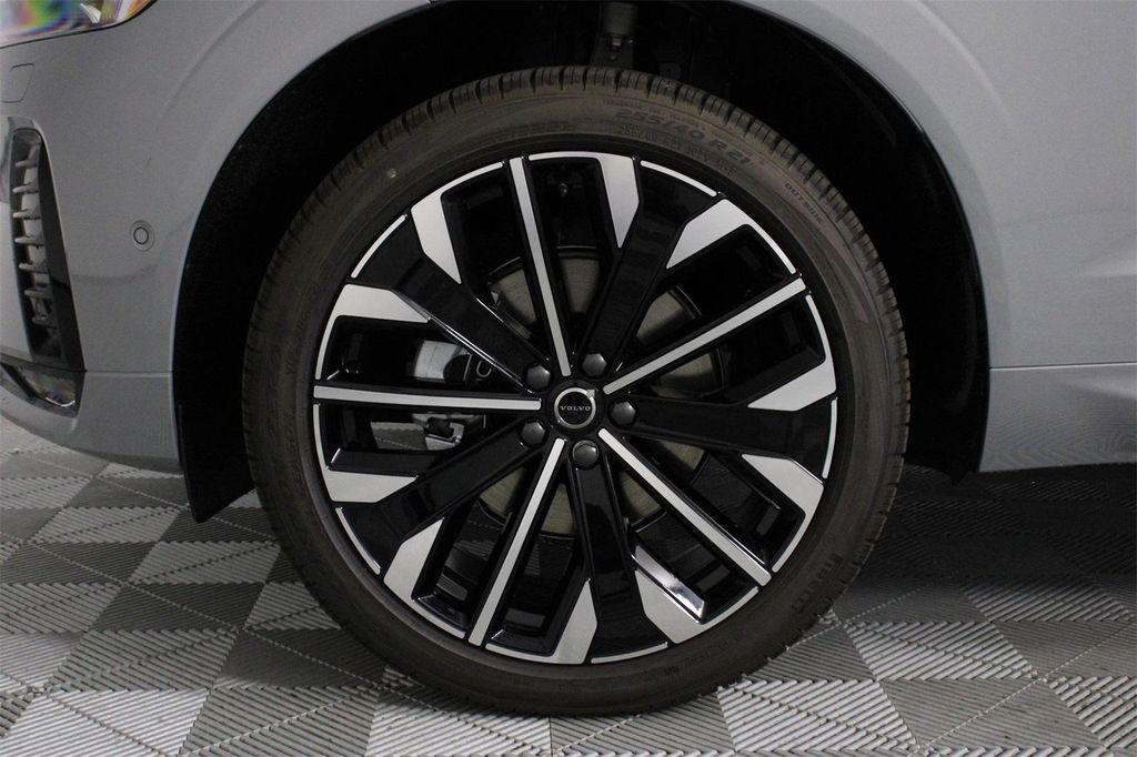 new 2026 Volvo XC60 car, priced at $63,935