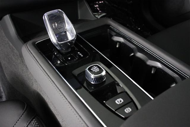 new 2025 Volvo XC90 car, priced at $65,640