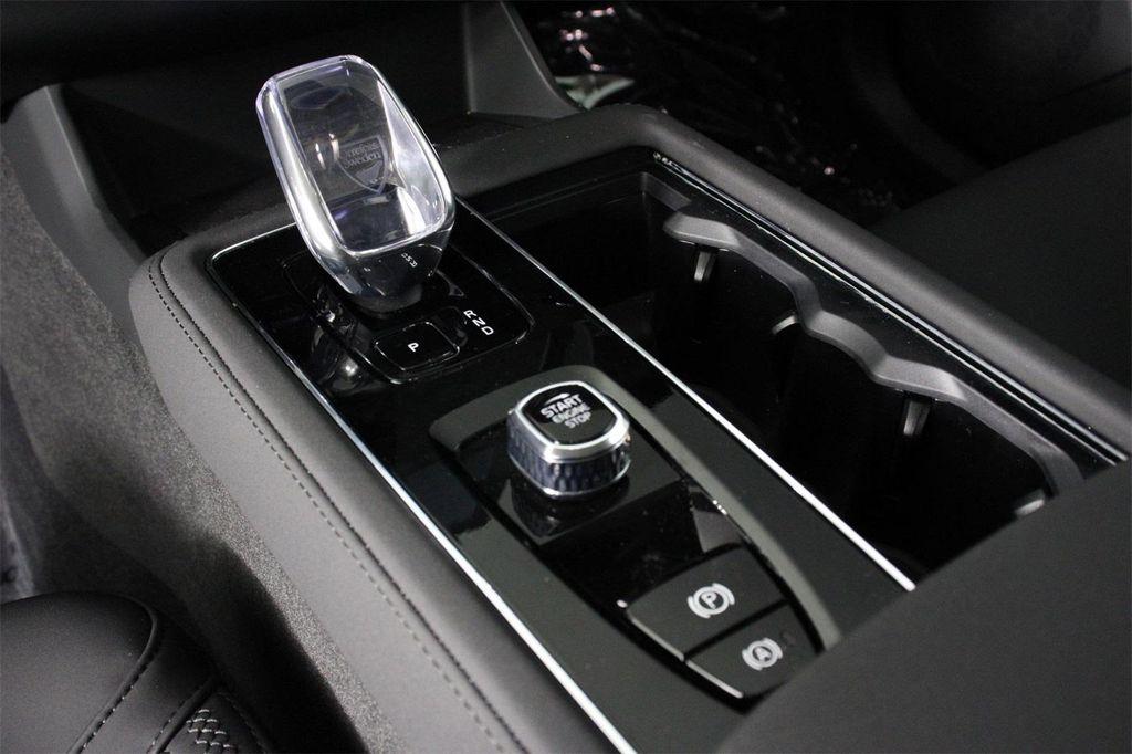 new 2025 Volvo XC90 car, priced at $65,640
