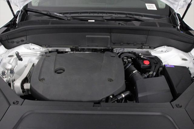 new 2025 Volvo XC90 car, priced at $65,640