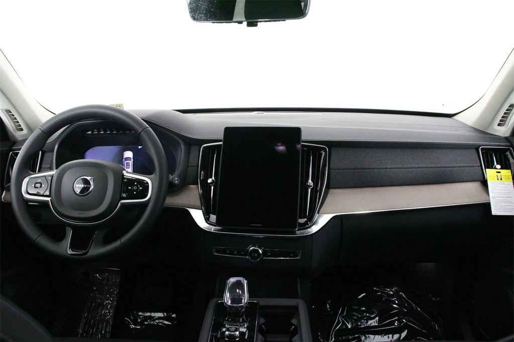 new 2025 Volvo XC90 car, priced at $65,640