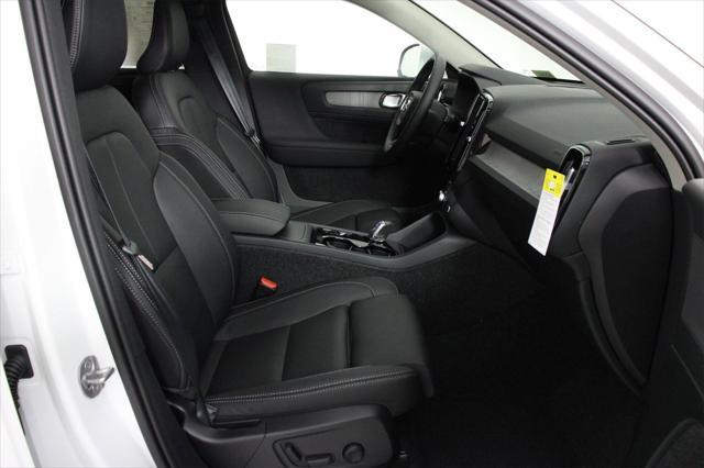 new 2025 Volvo XC40 car, priced at $48,335