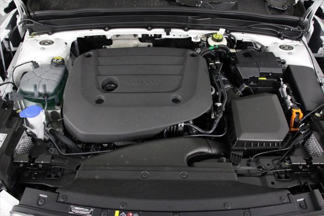new 2025 Volvo XC40 car, priced at $48,335