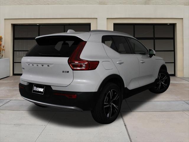 used 2025 Volvo XC40 car, priced at $29,206