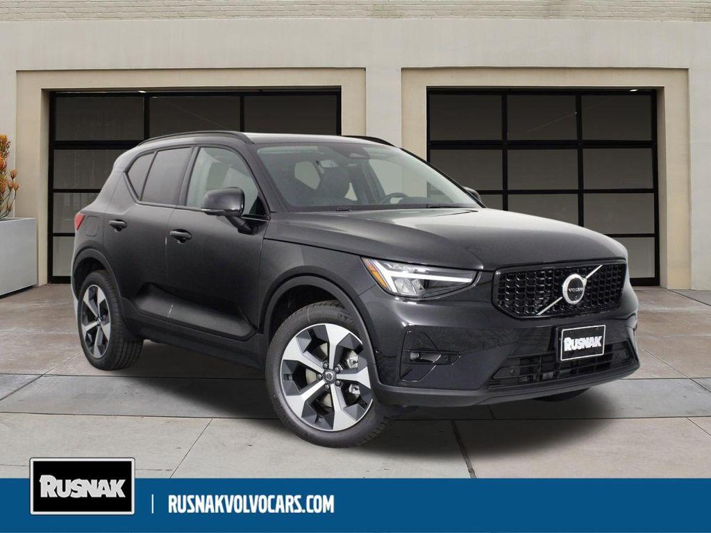 new 2026 Volvo XC40 car, priced at $45,195