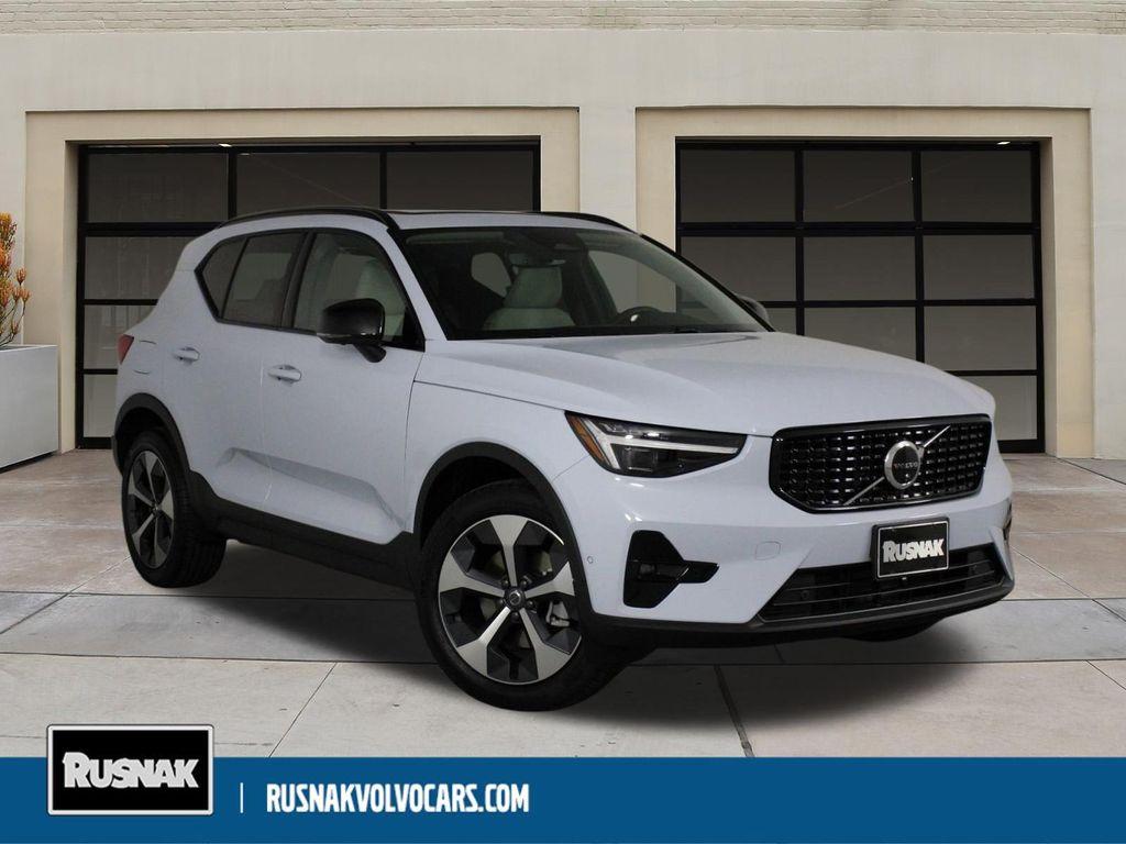 new 2026 Volvo XC40 car, priced at $50,150