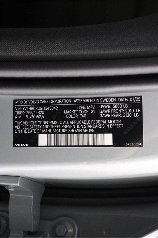 new 2026 Volvo XC60 Plug-In Hybrid car, priced at $69,285