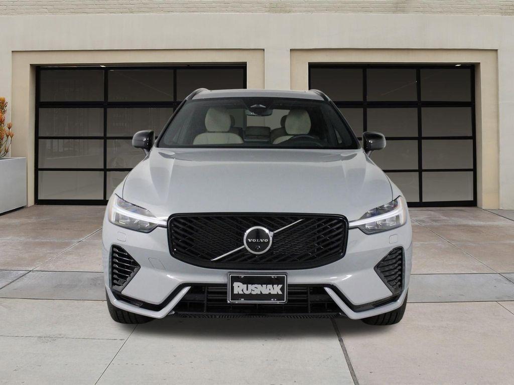 new 2026 Volvo XC60 Plug-In Hybrid car, priced at $69,285