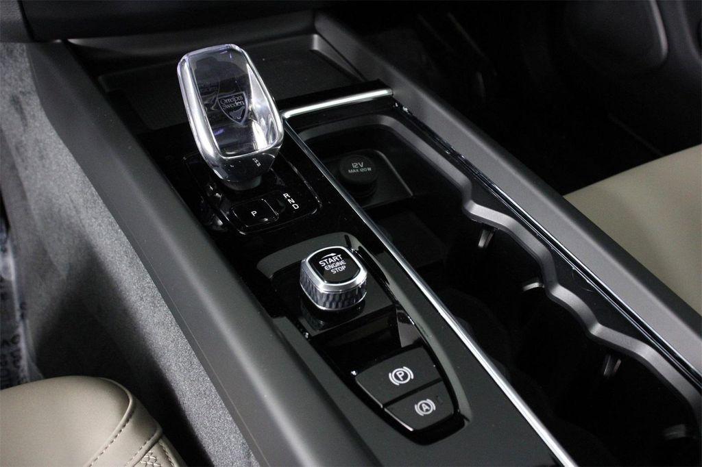 new 2026 Volvo XC60 Plug-In Hybrid car, priced at $69,285