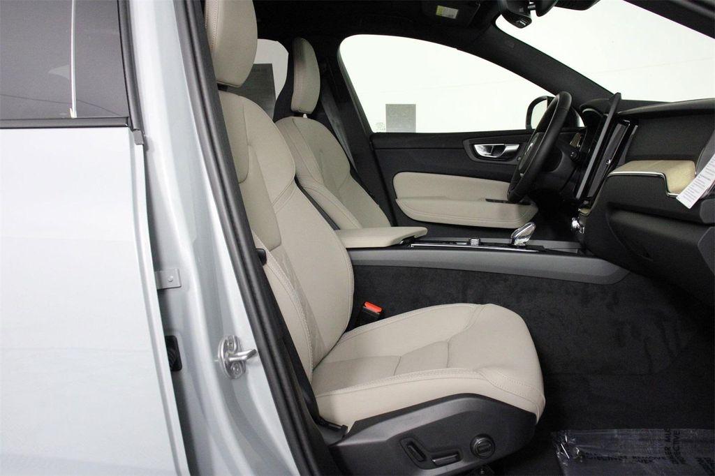 new 2026 Volvo XC60 Plug-In Hybrid car, priced at $69,285