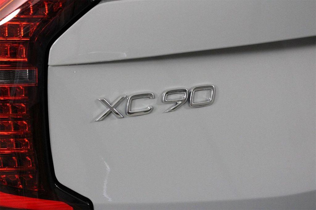 new 2026 Volvo XC90 car, priced at $70,985