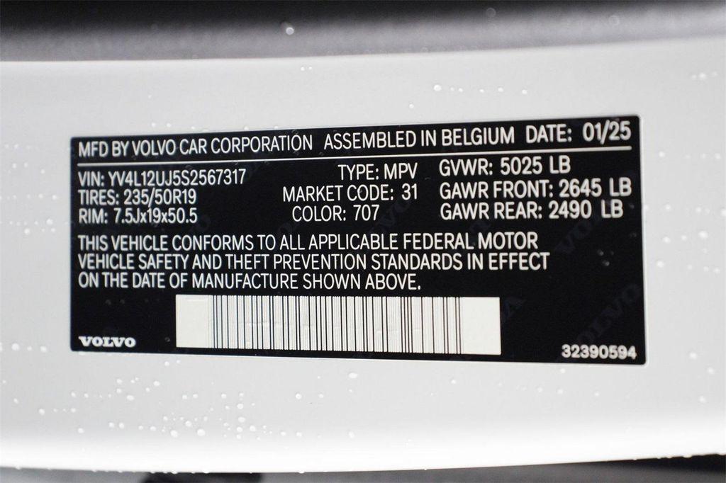 used 2025 Volvo XC40 car, priced at $36,035