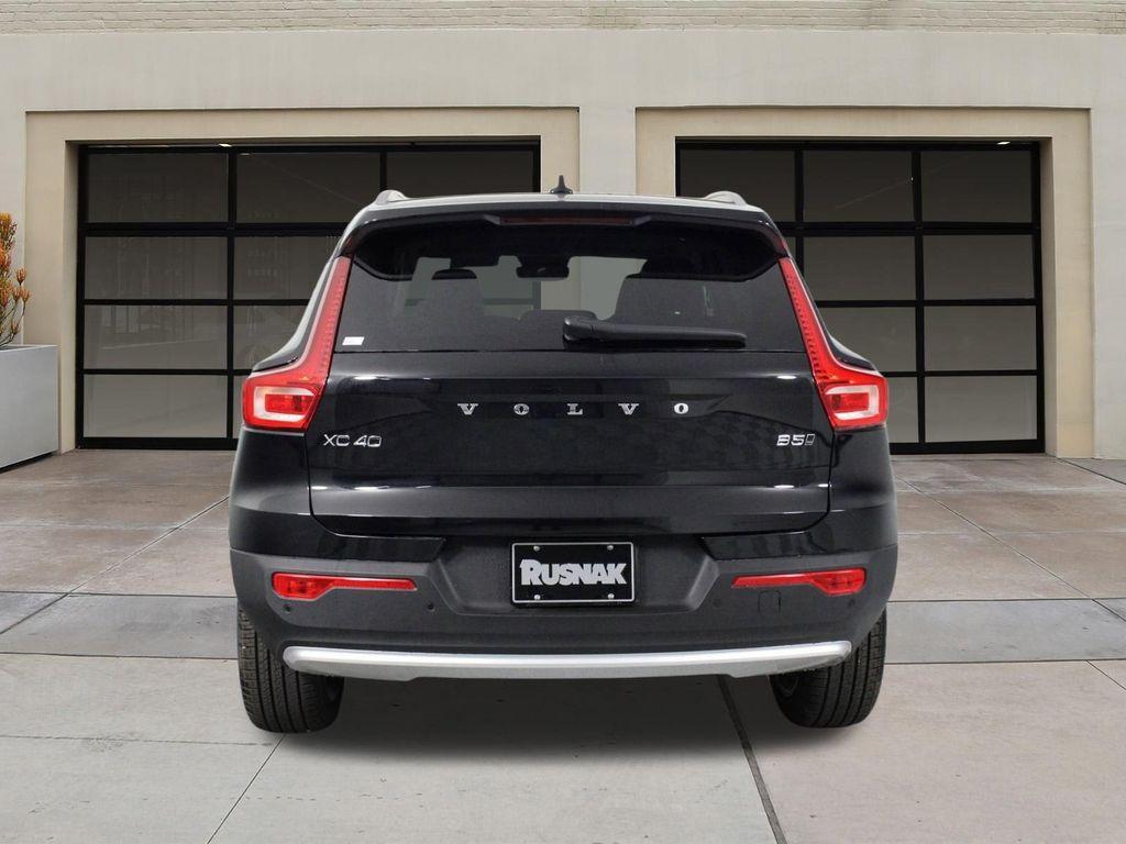 new 2025 Volvo XC40 car, priced at $51,565