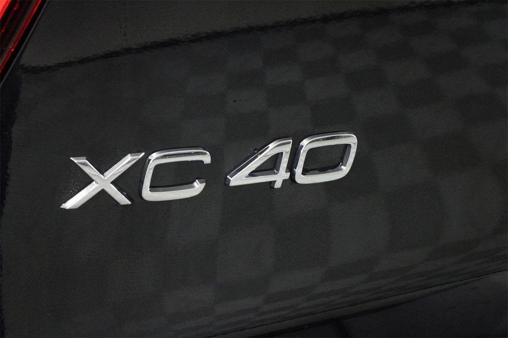 new 2025 Volvo XC40 car, priced at $51,565