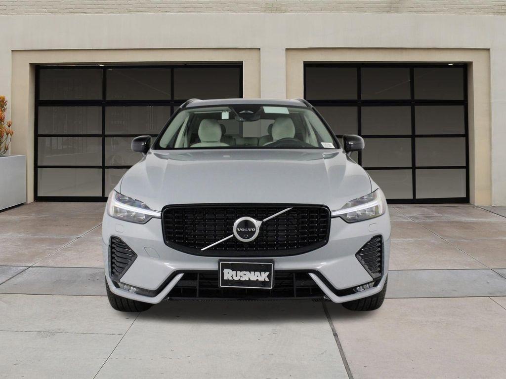 new 2025 Volvo XC60 car, priced at $57,998