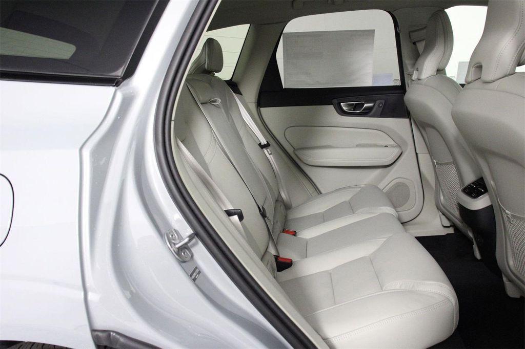 new 2025 Volvo XC60 car, priced at $57,998