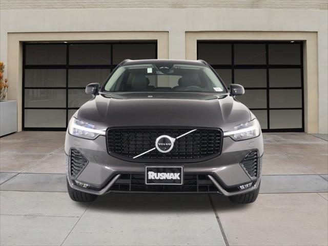 new 2025 Volvo XC60 car, priced at $59,845