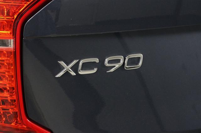 used 2022 Volvo XC90 Recharge Plug-In Hybrid car, priced at $51,995