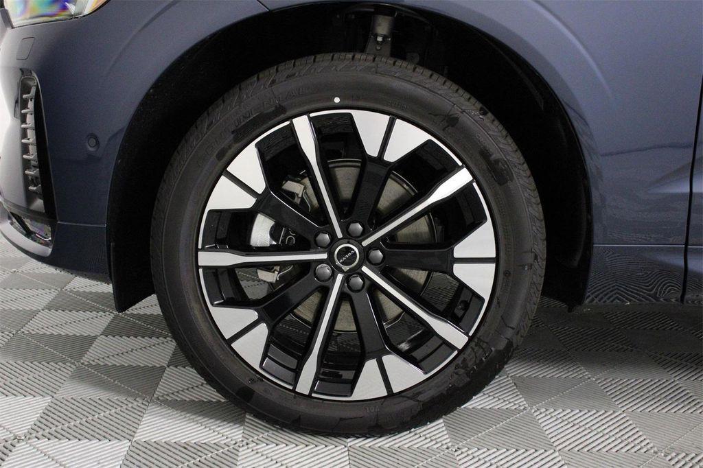 new 2026 Volvo XC60 car, priced at $57,985