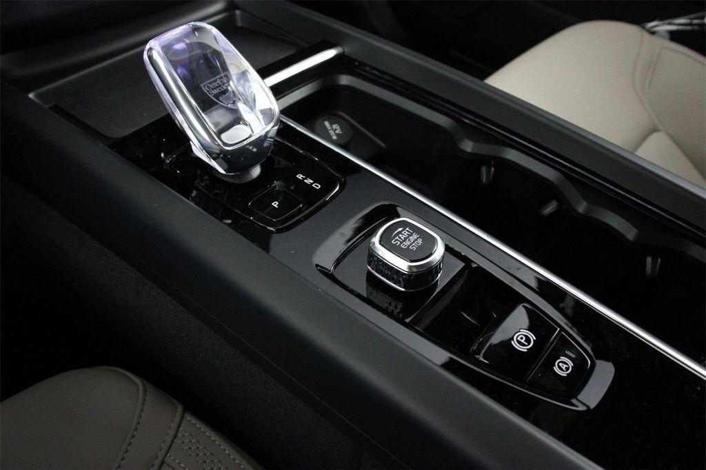 new 2026 Volvo XC60 car, priced at $57,985