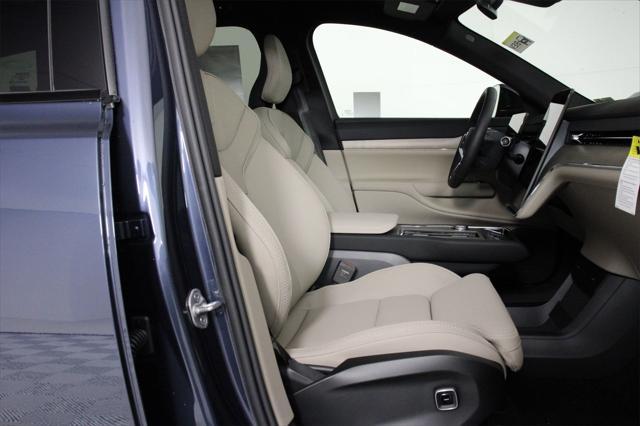 new 2025 Volvo EX90 car, priced at $82,140
