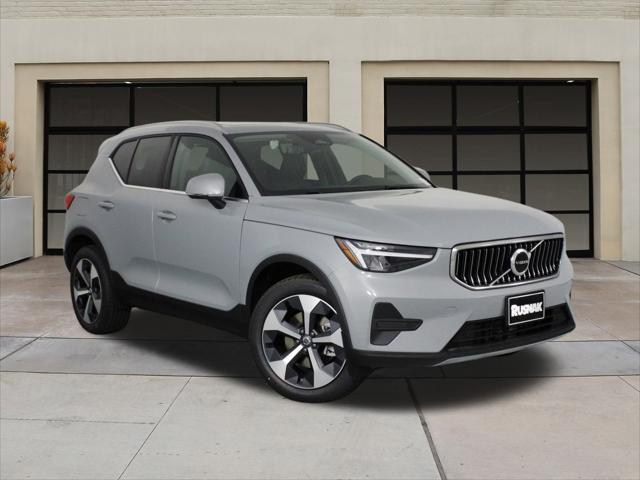 new 2025 Volvo XC40 car, priced at $46,290