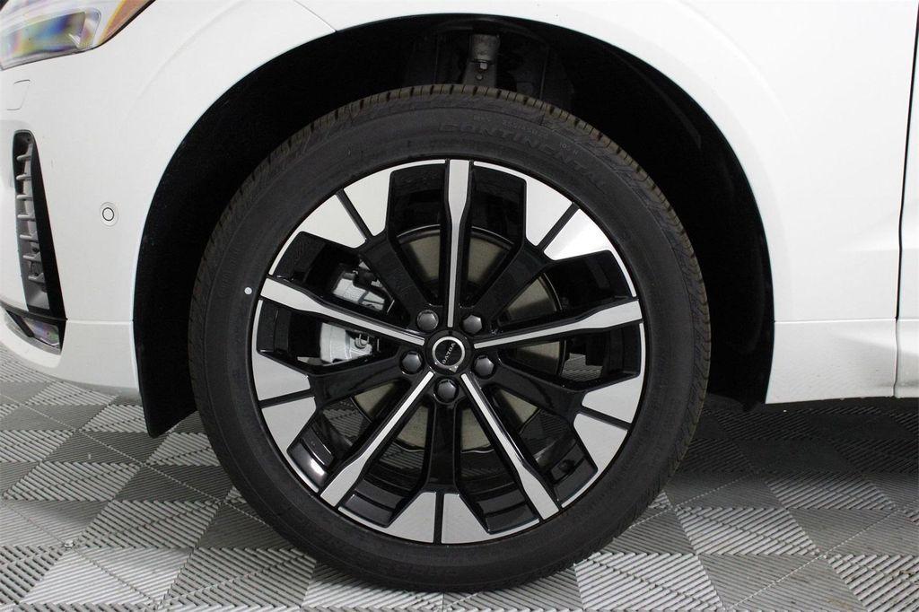 new 2026 Volvo XC60 car, priced at $57,985