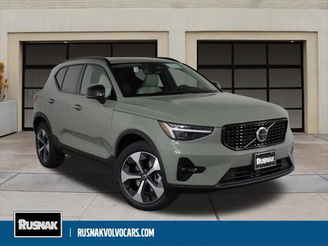 new 2025 Volvo XC40 car, priced at $48,315