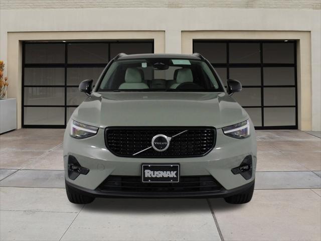 new 2025 Volvo XC40 car, priced at $48,315