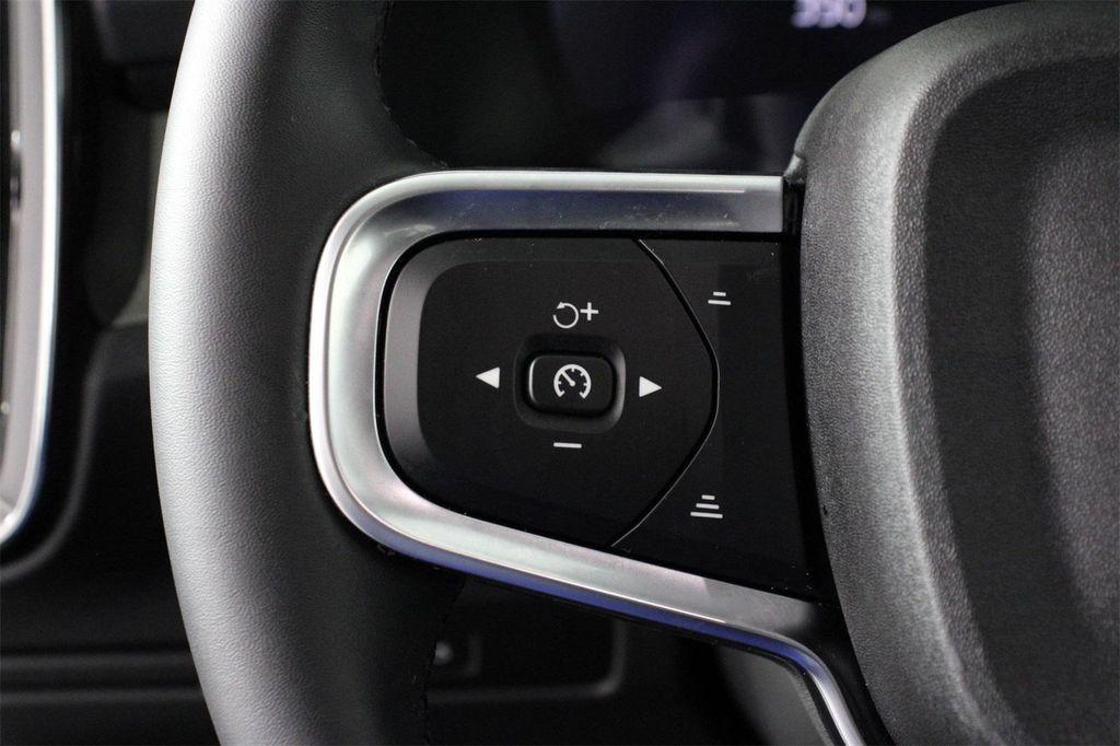 used 2025 Volvo XC40 car, priced at $37,487