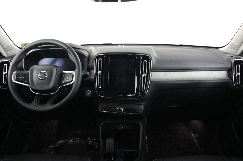 used 2025 Volvo XC40 car, priced at $37,487