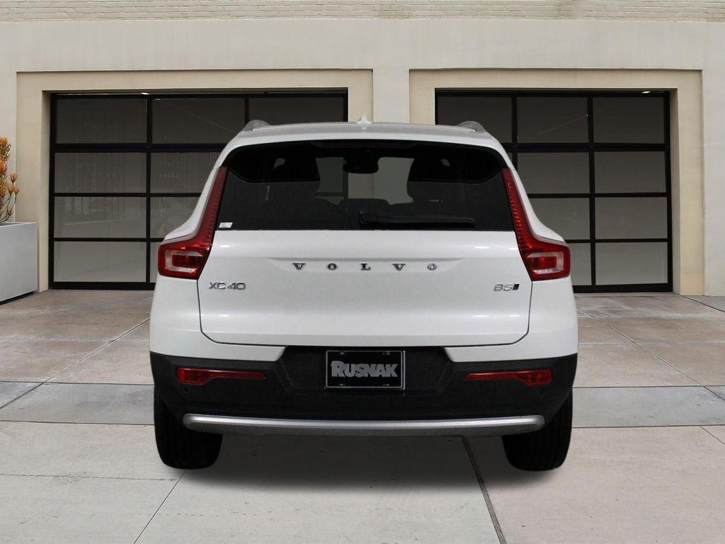 used 2025 Volvo XC40 car, priced at $37,487