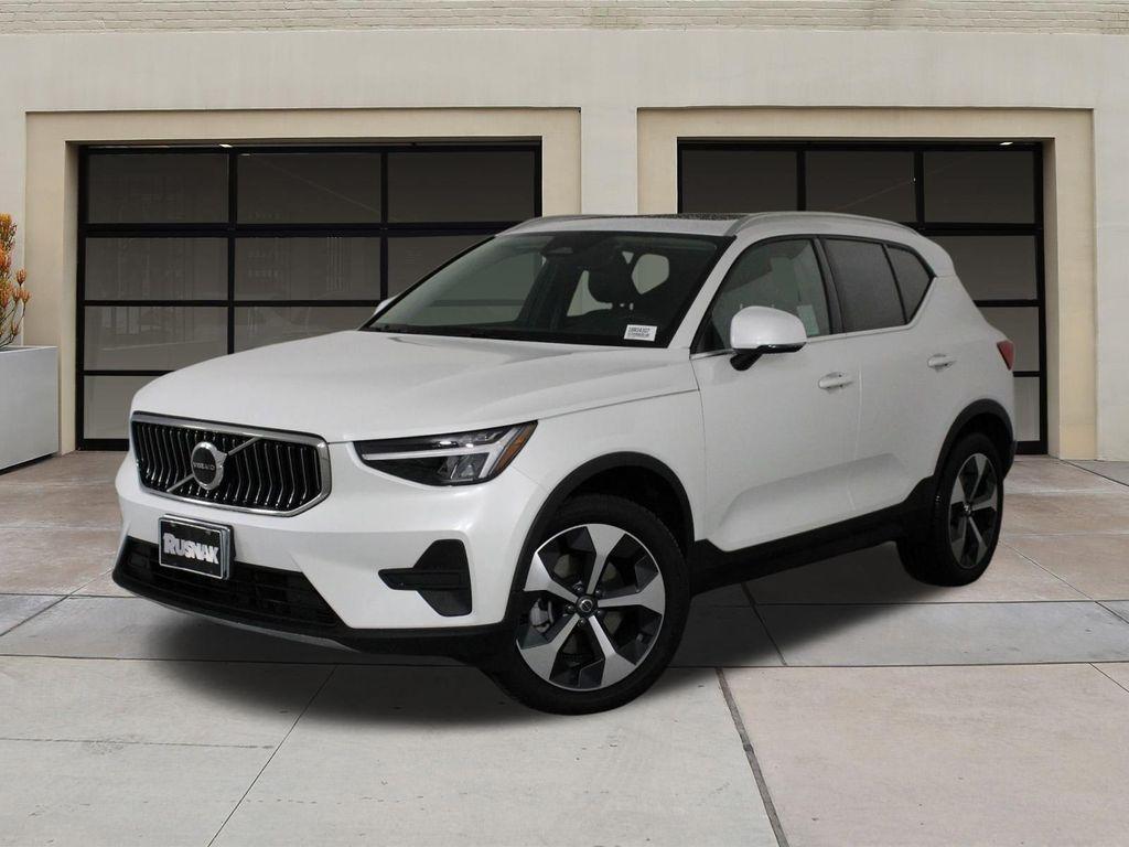 used 2025 Volvo XC40 car, priced at $37,487