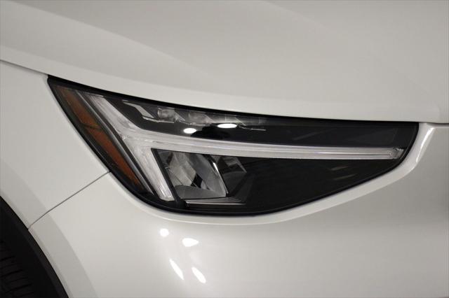 new 2025 Volvo XC40 car, priced at $46,035