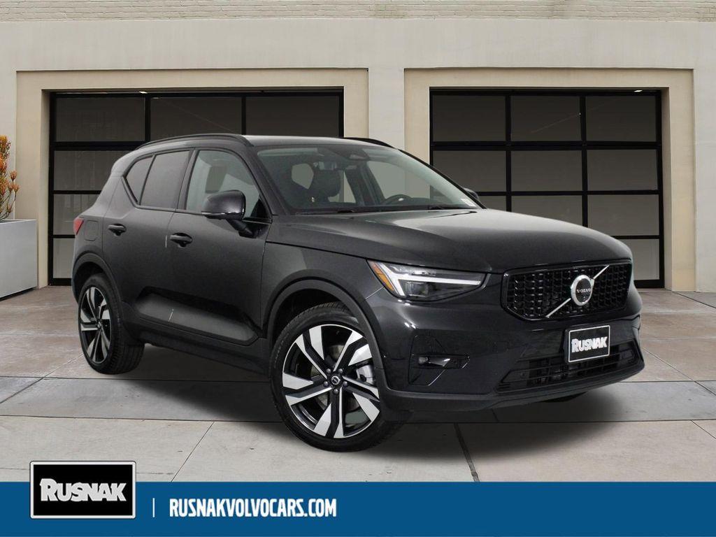 new 2026 Volvo XC40 car, priced at $53,540